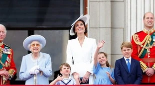 William e Kate Middleton cambiano casa, "paura per la Regina Elisabetta": ecco cosa c'è dietro