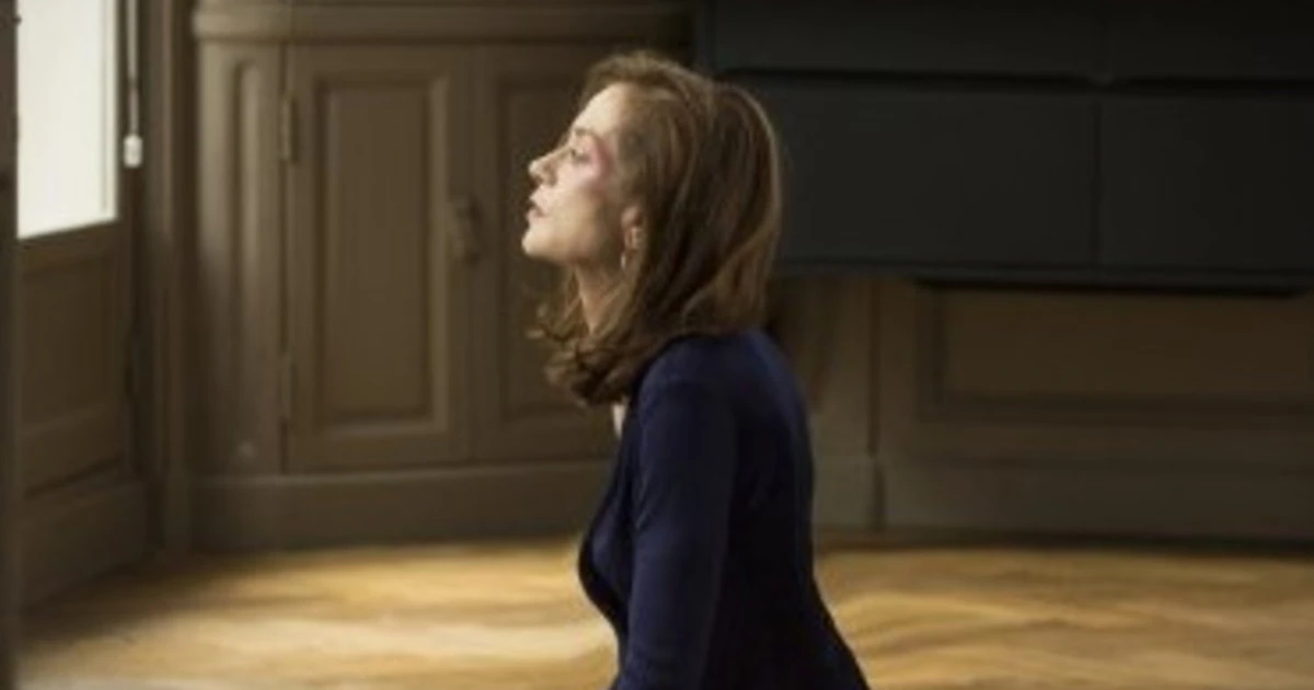 Elle, una Isabelle Huppert al vetriolo