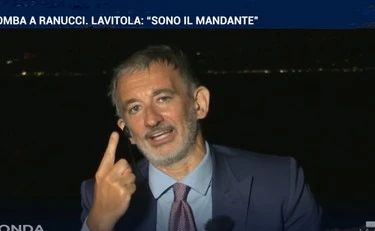 In Onda, Senaldi stronca Telese: "Ecco chi ha sfruttato l'attentato a Ranucci"
