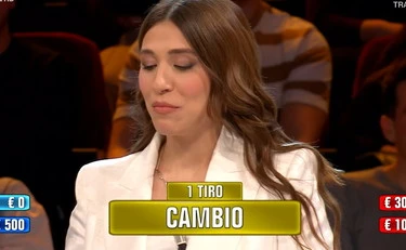 Affari Tuoi, il crollo di Micaela: "Se ci fosse mia madre...", gelo in studio
