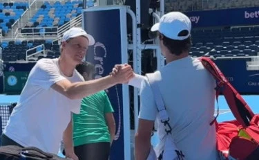 Jannik Sinner, clamorosa sorpresa a Cincinnati: da chi viene accolto in campo