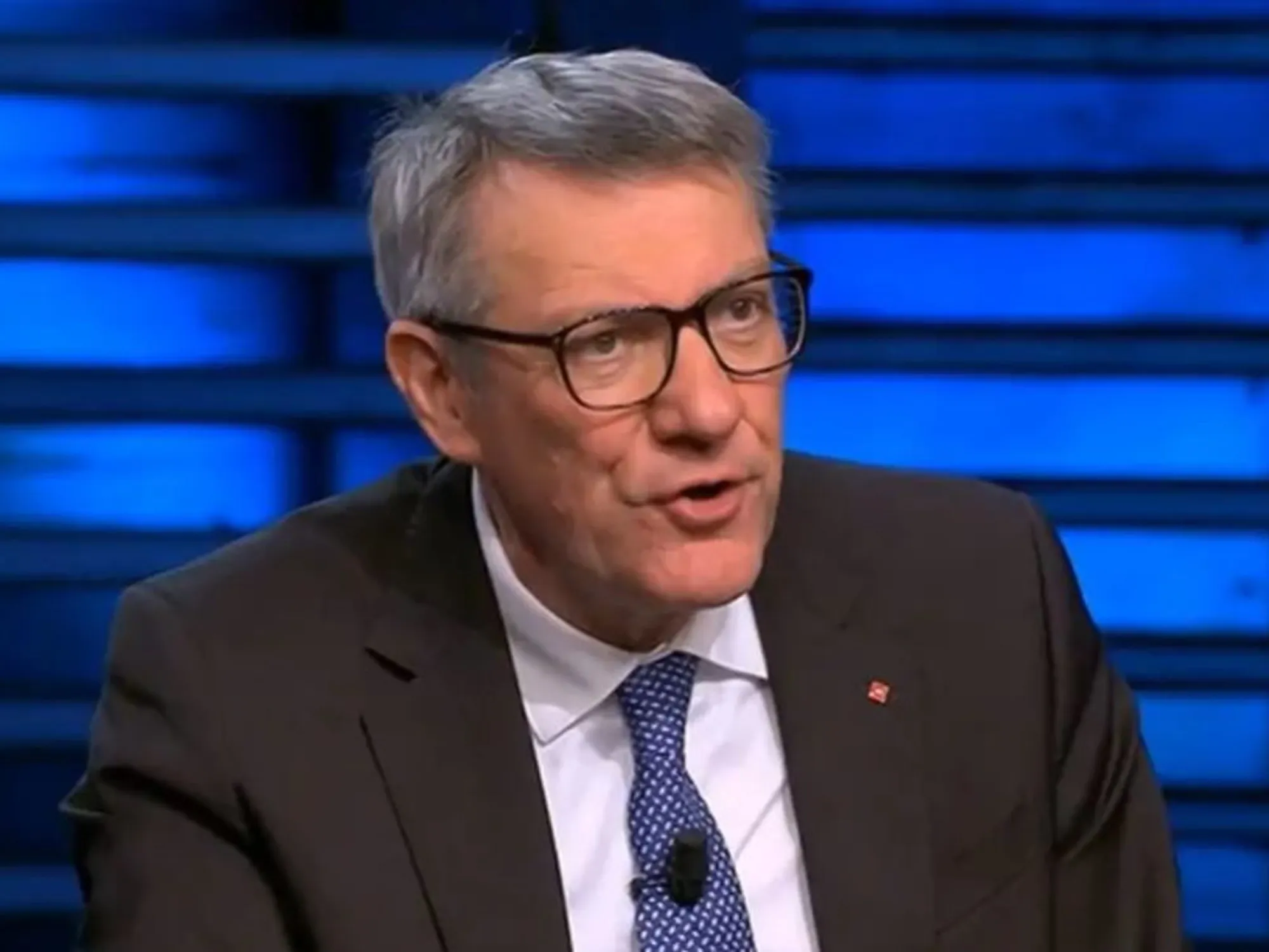 Leggi l'articolo: "Posso dirlo? Peggio del Covid": gufo-Landini farnetica da Floris