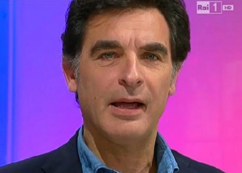 La Vita in Diretta, Tiberio Timperi sbotta in diretta sul calo ascolti e un altro big arriva in suo aiuto