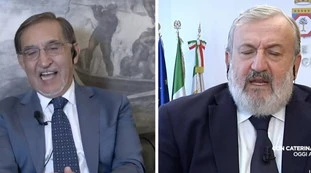 L'aria che tira, rissa La Russa-Emiliano: "Se vinciamo te ne vai?"