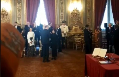 Governo M5s-Pd, il video della diretta del giuramento: Paola De Micheli piange subito