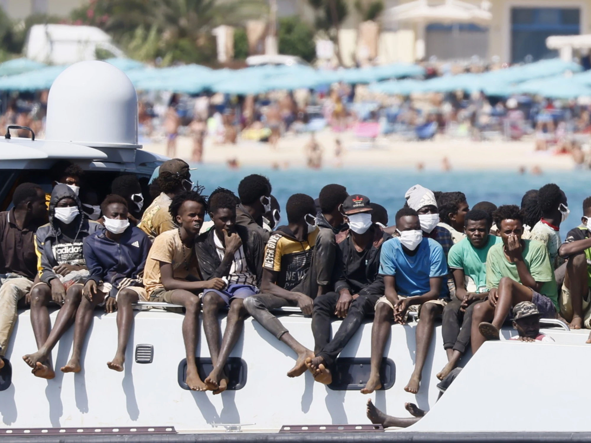 Matteo Salvini, la proposta: "Per gli immigrati un permesso a punti"