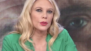 Storie Italiane, la morte che sconvolge Eleonora Daniele: "La notizia più triste mai raccontata qui", dolore senza precedenti