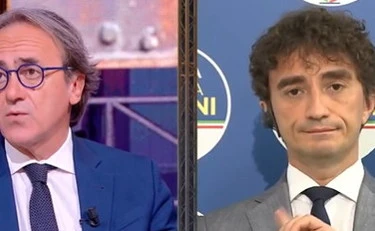 https://media.liberoquotidiano.it/wrtJZ4VnysfEsnjKYQmHO5DkX51WGmVHwGJj3QDVpek/width:800/quality:90/aW1hZ2VzLzIwMjYvMDkvMTIvMDkxMzQ2MzkyLWRmYjRmNDZmLTk0MDItNDcxMy1hNGQ0LWZjZTc4NjRjM2Q1ZC5qcGc.webp