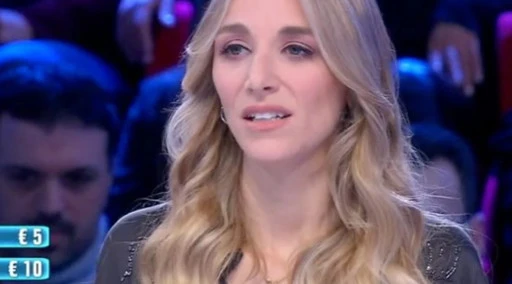 Affari Tuoi, tra Matteo e Alessia finisce malissimo: crisi di coppia da Amadeus?