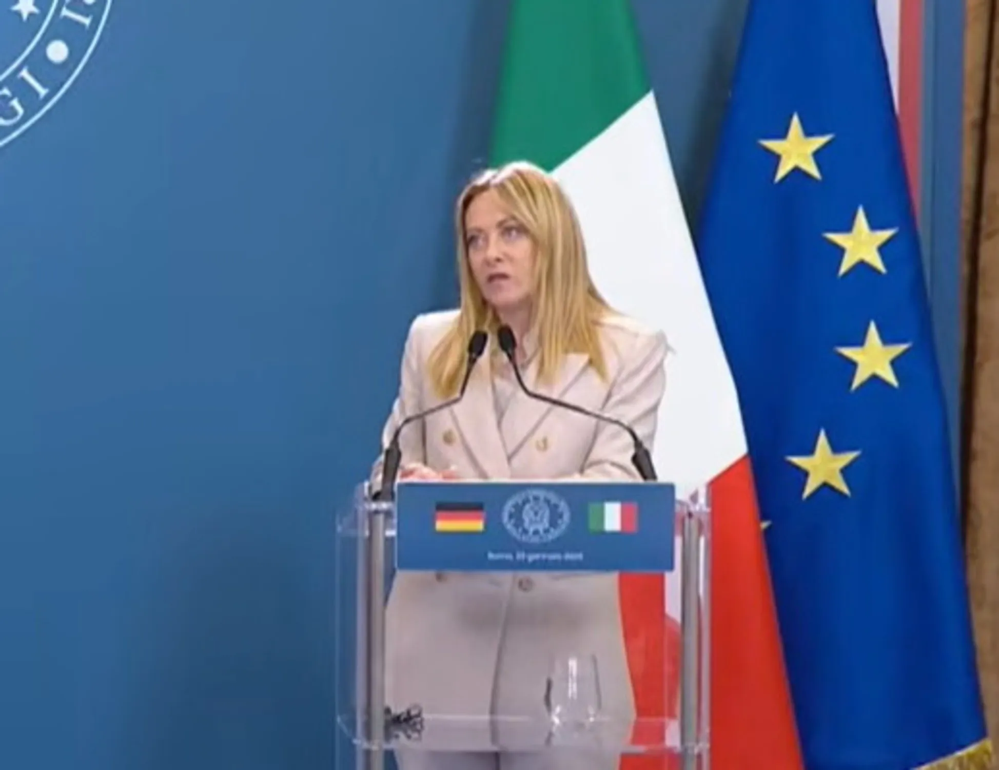 Leggi l'articolo: Meloni, "no" a Trump" e asse con Merz per sfidare la Ue