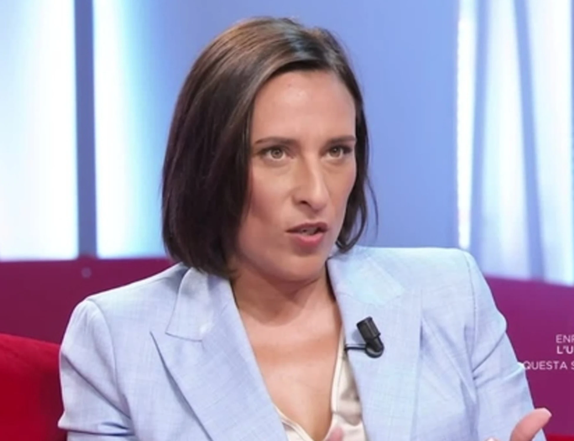 Andrea Scanzi, Sara Kelany lo azzera: "Pensa che vita di mer*** fai tu"