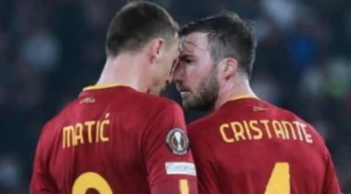 Roma, la rissa che nessuno ha notato: viene giù lo spogliatoio