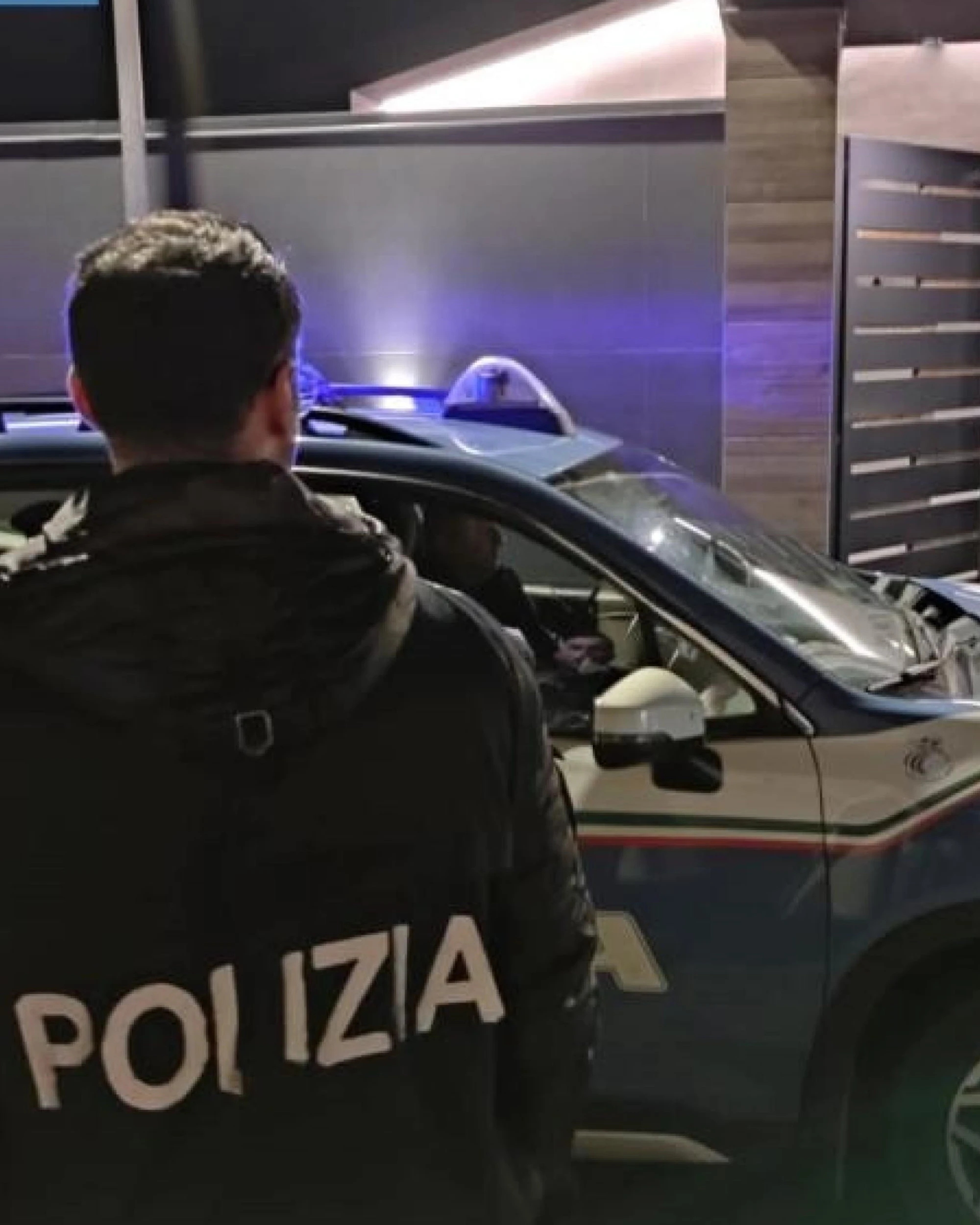 Monza, rivolta degli agenti di polizia contro il manuale "per abolirli"