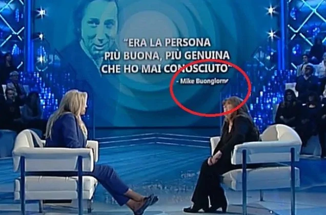 Domenica In, la terrificante gaffe su Mike Bongiorno: cosa appare alle spalle di Mara Venier