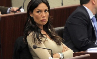 Grazia alla Minetti, i dubbi del Colle: "Il ministero della Giustizia faccia verifiche con urgenza". Si riapre tutto?