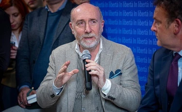 Roberto Arditti "gravissimo", ma ancora vivo: il mistero sull'annuncio della morte