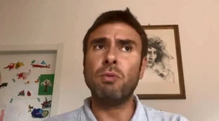 Di Battista, minacce e insulti a Di Maio: "Stai lontano, studia. E..."