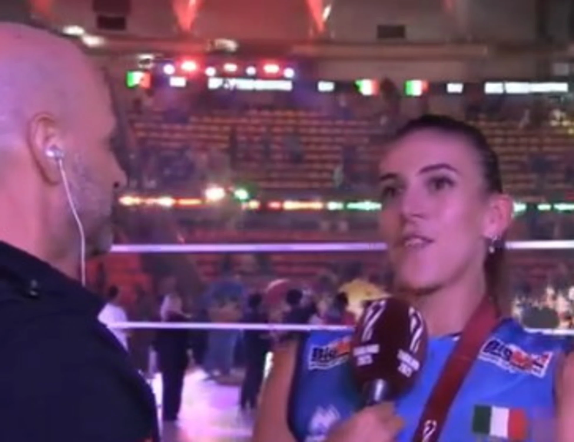Volley, Alessia Orro incontenibile: cosa dice in diretta, giornalista in imbarazzo