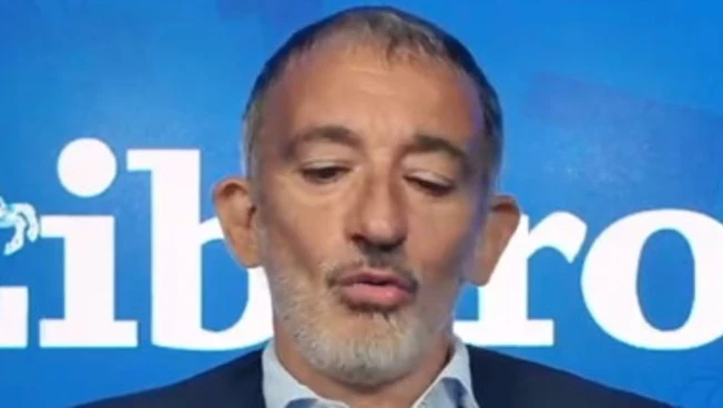 https://media.liberoquotidiano.it/x1mO9b8gjdzbSRr45XIiCYq48J8fv3L90-qjyBsatvA/width:800/quality:90/aW1hZ2VzLzIwMjYvMDgvMjYvMTUwODExNDg3LWU3ZmExYTU3LTA5ZDQtNGEwOS1iZTkwLTJlZDk0OWM3NGNkYS5qcGc.webp
