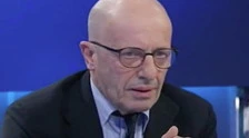 Alessandro Sallusti a Stasera Italia lancia una frecciatina a Salvini e Meloni: "Fare gli schizzinosi su Mes è una miopia"