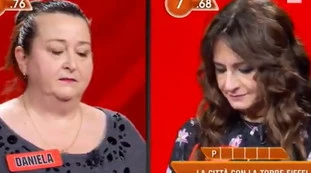 L'Eredità, "Calma...". Insinna sconcertato: "Pisa", la gaffe più clamorosa di sempre
