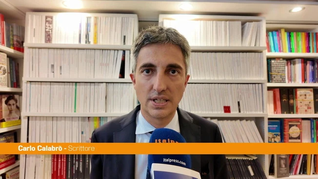Calabrò presenta 'Cemento e Sangue' "Romanzo noir deve avere anima politica"
