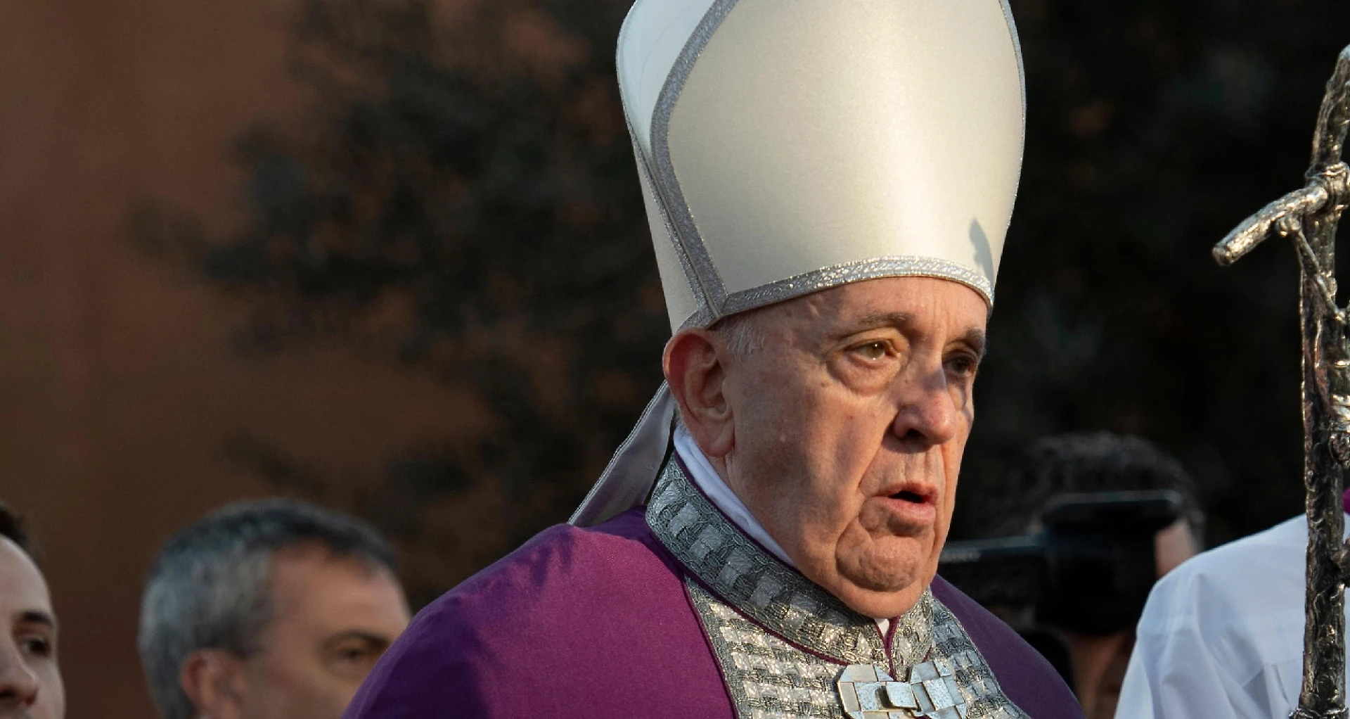 Papa Francesco "indisposto", un piccolo giallo in Vaticano: salta l'incontro in Laterano