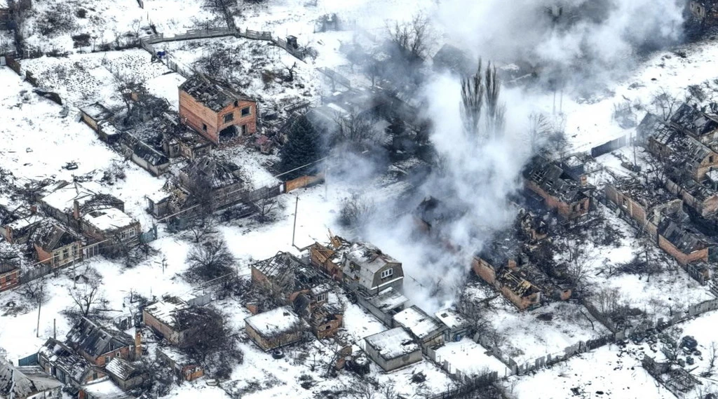 Ucraina, offensiva russa con missili di profondità: inferno a Khmelnytskyi