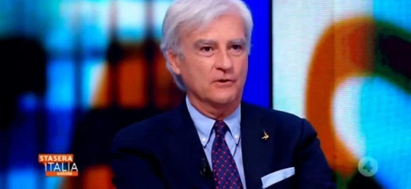 Antonio Maria Rinaldi a Stasera Italia: "Evasione? Mi sono rotto i cogl***, questa Europa fa schifo"