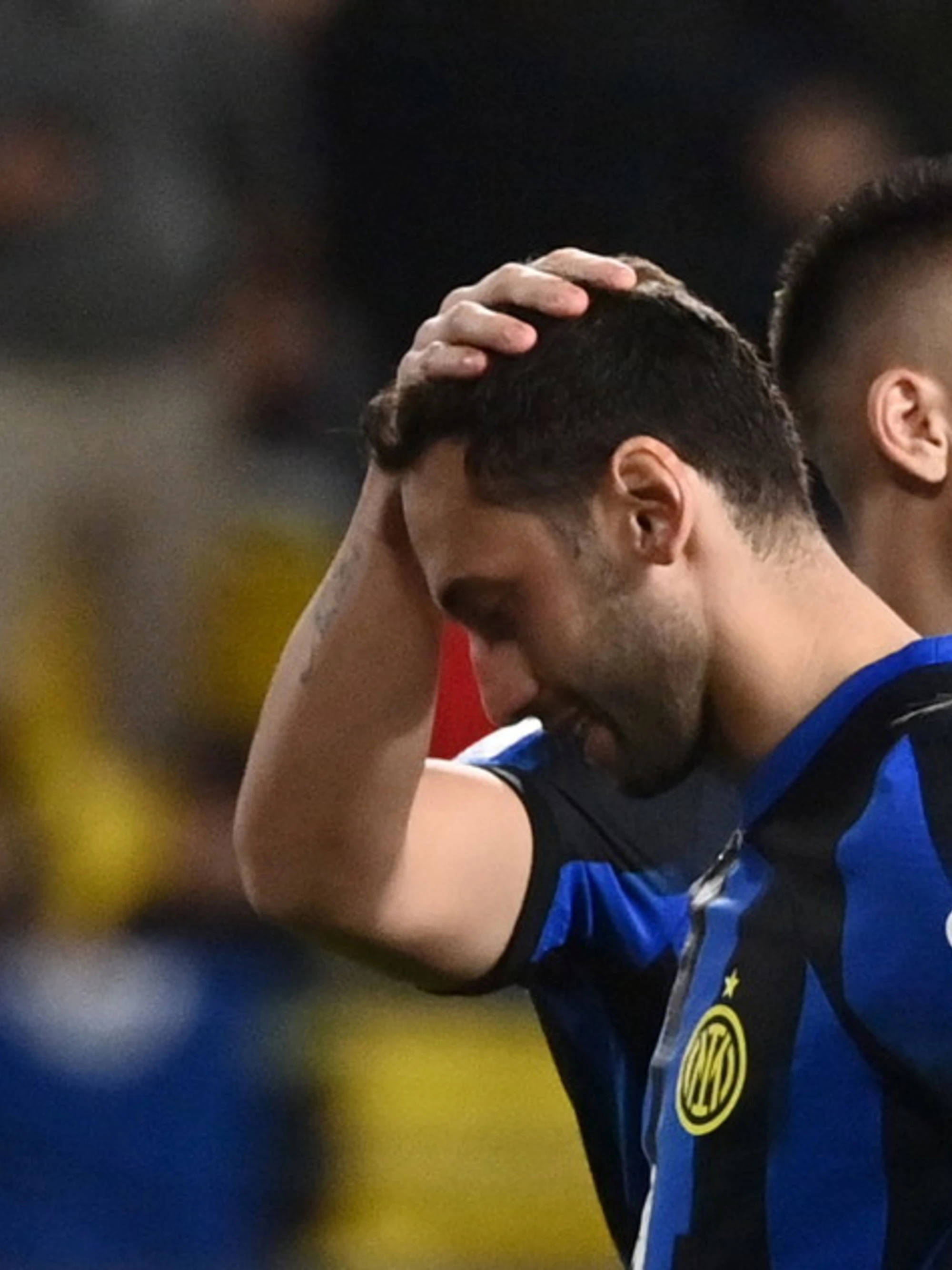 Inter, la telefonata Martinez-Calhanoglu è finita in disgrazia