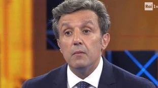 Flavio Insinna, Federcaccia pronta a denunciarlo: "Invitiamo i nostri iscritti a non guardare più L'Eredità"