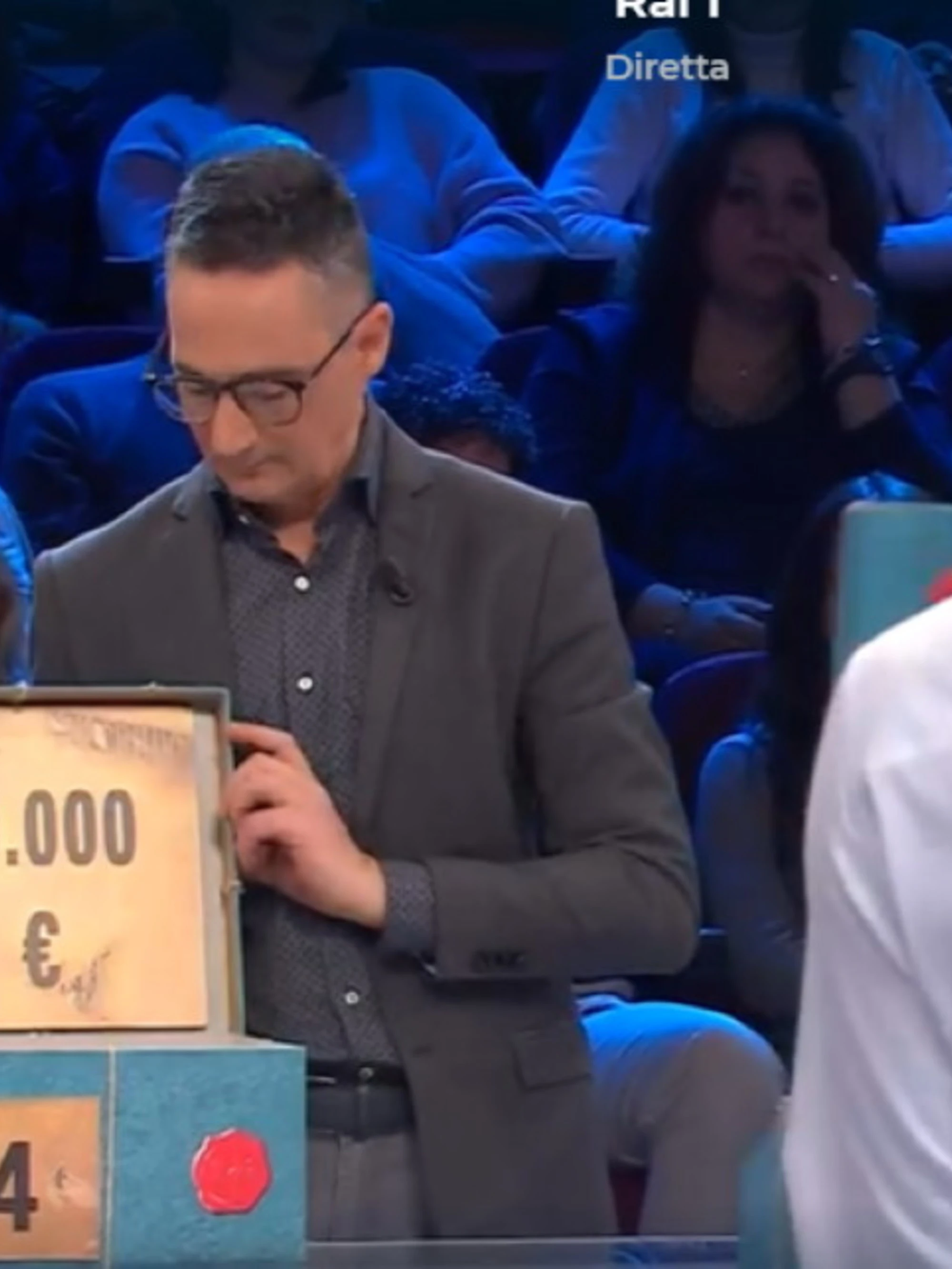 Affari Tuoi, Massimo vince e si scatena l'inferno dopo la puntata: "Ha dato valore ai soldi"