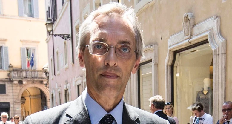 Niccolò Ghedini in campo per salvare Berlusconi e Forza Italia: la sua offerta a Giovanni Toti