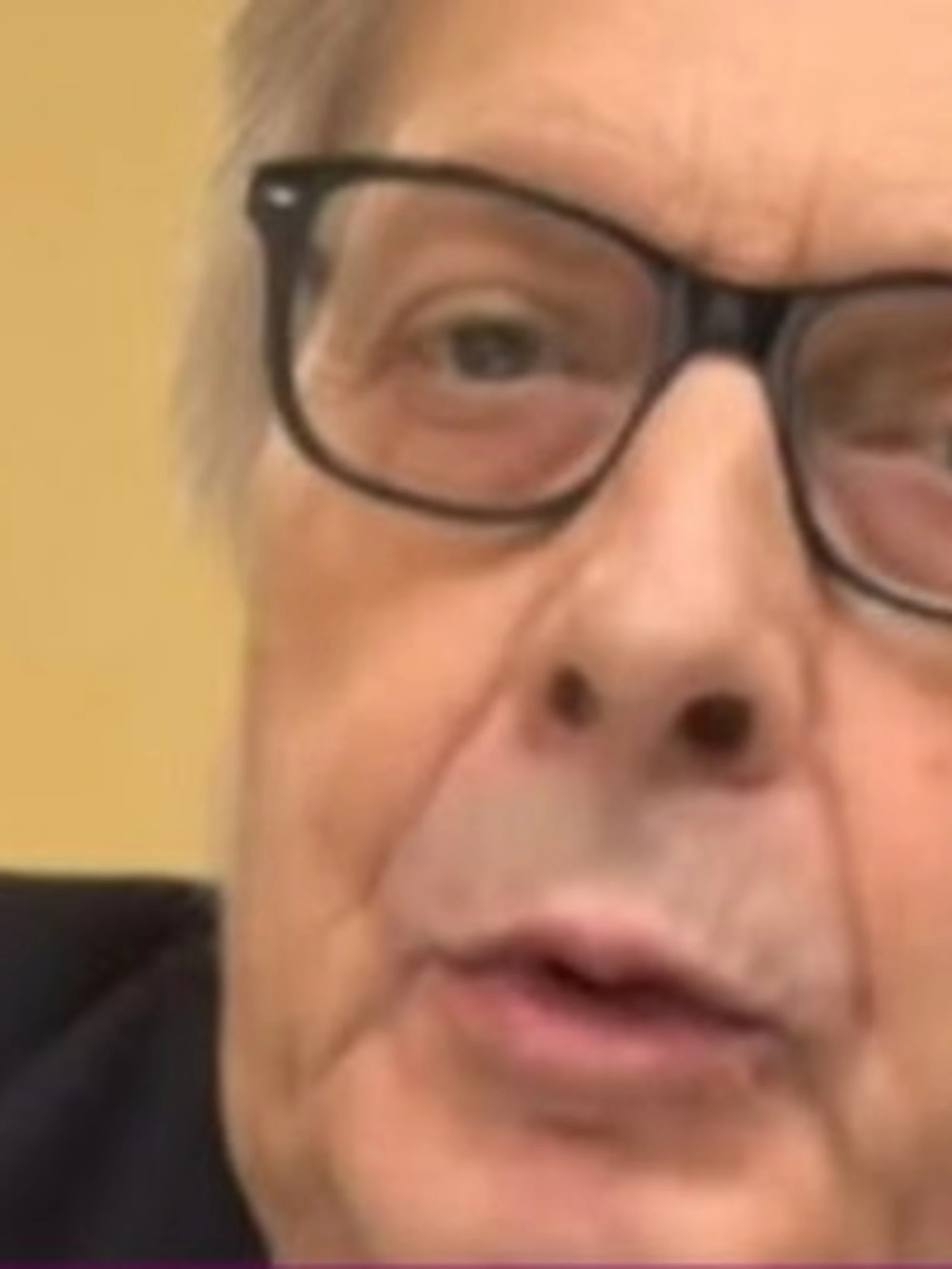 Vittorio Sgarbi malato, il messaggio di Vittorio Feltri: "In quel buco nero ci sono stato, fu un dramma"