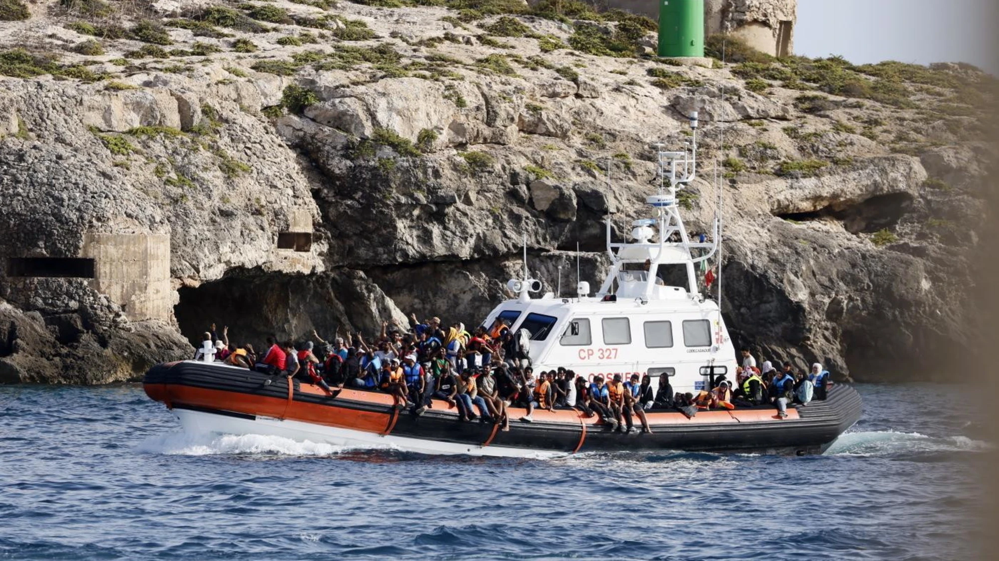 Immigrazione, i veri numeri sugli sbarchi: -46 per cento