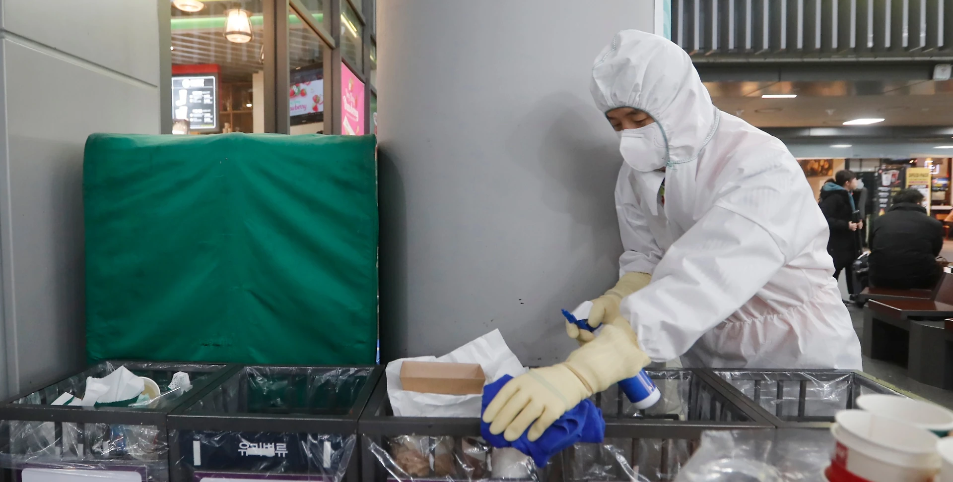 Coronavirus, 10 giorni di silenzio della Cina dietro al contagio: mentre il regime arrestava chi ne parlava...