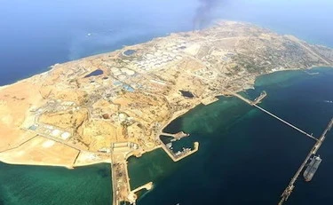 Iran, la giornata di guerra. Raid sull'isola di Kharg. Amsterdam, attentato a una scuola ebraica