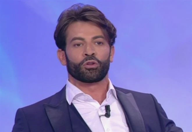 Uomini e Done, Gianni Sperti e la confessione: "Non tutti lo sapevano, questo è il posto segreto..."