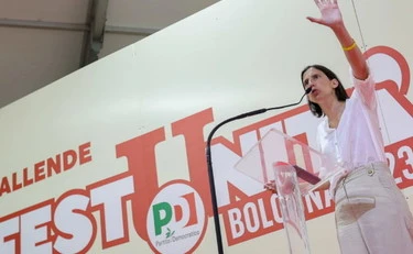 https://media.liberoquotidiano.it/xGzZHhEtxseYlivVHVByHhJsS4Uon3-gXXyLGZHQsrw/width:800/quality:90/aW1hZ2VzLzIwMjYvMDgvMTkvMDgyNTIyNTI3LWZlMzBjNGM0LTlmMjQtNDk2MS1hMDg1LWM4MTBiY2Q3MDlkZi5qcGc.webp