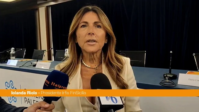 https://media.liberoquotidiano.it/xICCLIaIv-9_Fju-sxddpmV5i9rbrSJCOhKnUlycO9U/width:800/quality:90/aW1hZ2VzLzIwMjUvMDkvMTcvMTEyNTI5NTY3LWFhNGYwNjgwLTg2ZGYtNGM1Yi1hNTZhLTgxMDhkOTZlYTgyOC5qcGc.webp