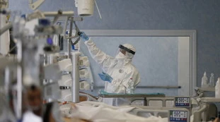 Bollettino del 16 settembre: 5.117 nuovi casi e 67 decessi. Ma le intensive si vuotano: l'effetto del vaccino