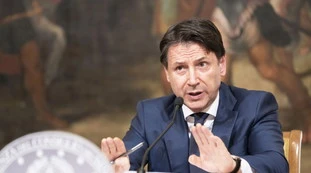 Giuseppe Conte interrogato dai pm di Bergamo: "Tre giorni fermi ad aspettare", i militari inchiodano il governo