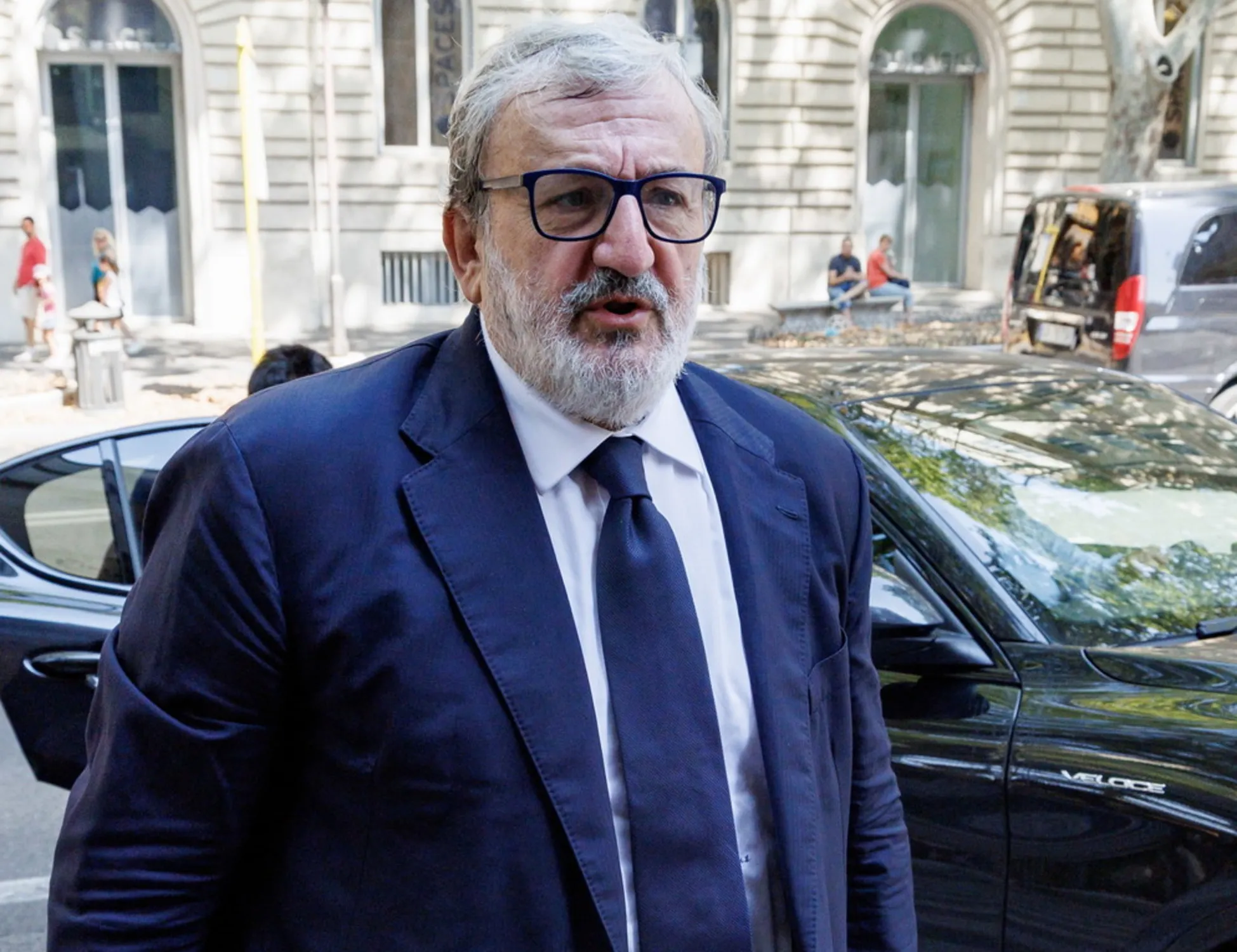 Leggi l'articolo: Poltronissima al Senato per Emiliano: Avs, l'ultima farsa