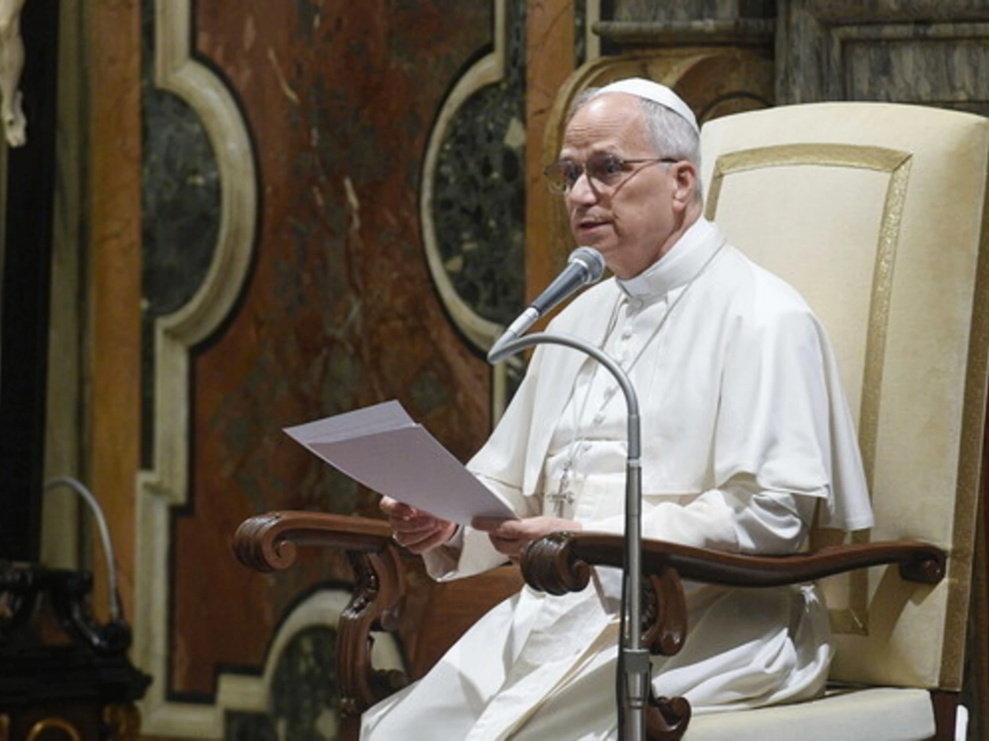 Leone porta la Chiesa verso l’unità nella verità