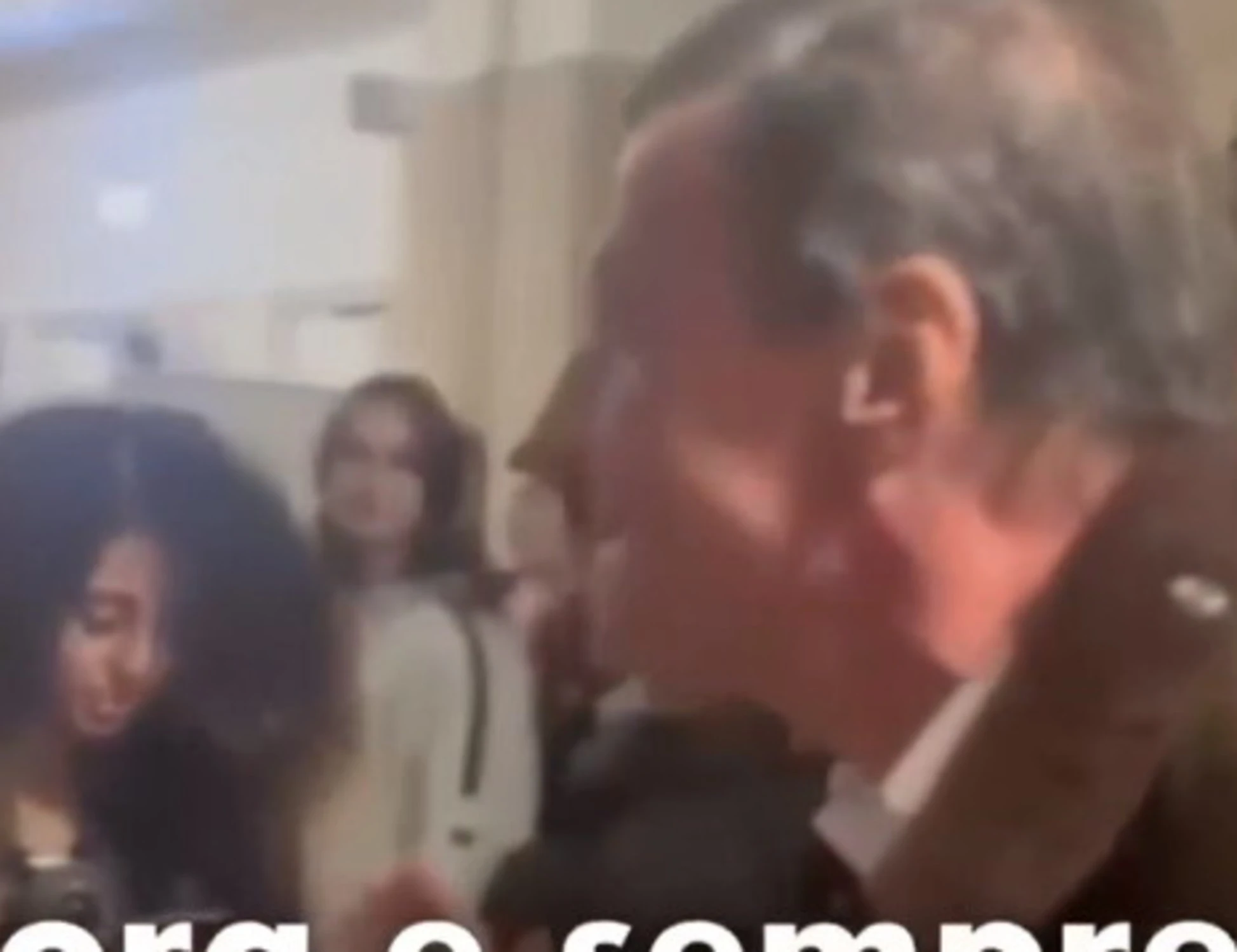 Calenda, "fuori i sionisti dall'Università": contestato a La Sapienza