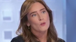 Maria Elena Boschi contro Lega ed FdI: "No alla risoluzione sul razzismo? Incredibile", ma la renziana scorda qualcosa