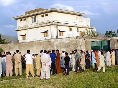 Pakistan, condannato a 33 anni il medico che aiutò gli Usa a trovare Bin Laden