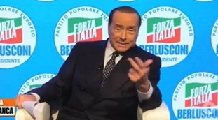 Zona Bianca, Silvio Berlusconi: "Questa barzelletta gli è venuta veramente male"