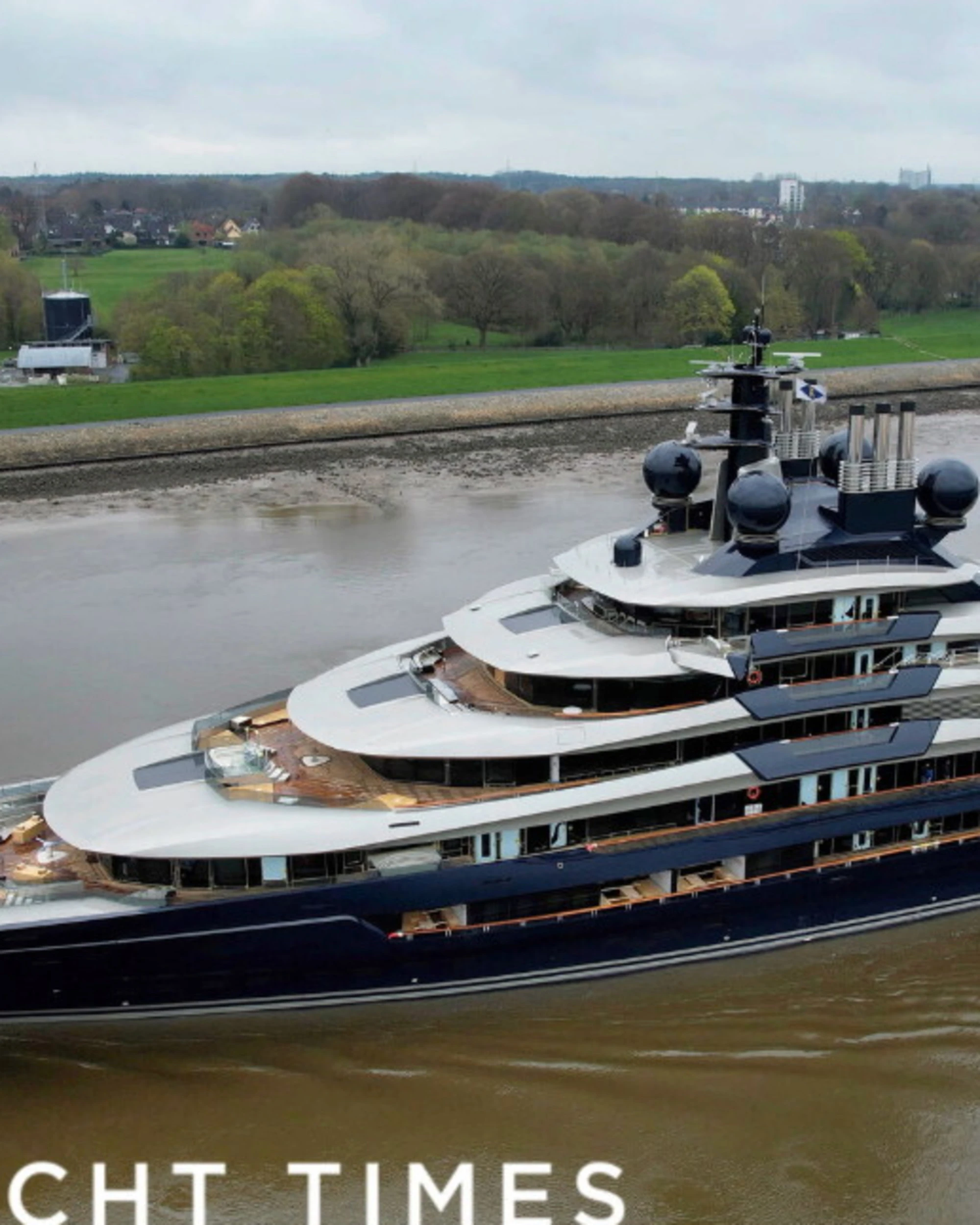 Luminance, tutti i segreti del superyacht: chi è il suo proprietario