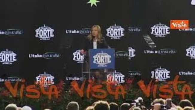 Atreju 2025, Meloni: "Schlein come Nanni Moretti 'mi si nota di più se vengo o non vengo?'"